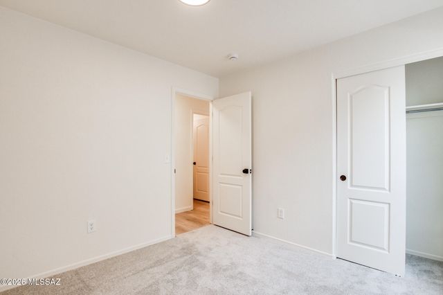 9410 E Grapevine Spring Place, Tucson, AZ 85710
