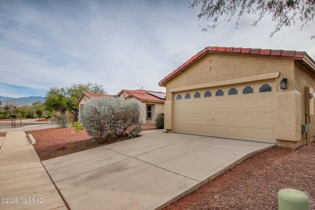 9410 E Grapevine Spring Place, Tucson, AZ 85710