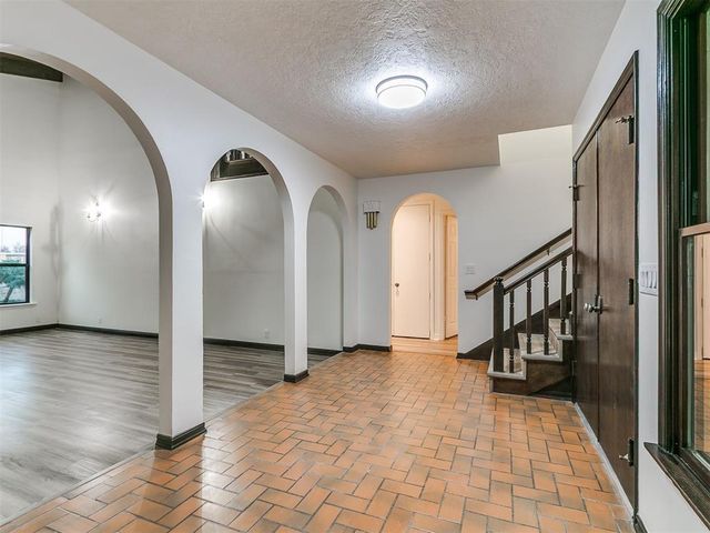 2000 Morgan Drive, Norman, OK 73069