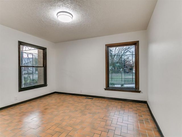 2000 Morgan Drive, Norman, OK 73069