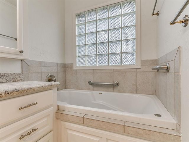 2000 Morgan Drive, Norman, OK 73069