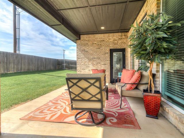 15717 Capri Lane, Edmond, OK 73013