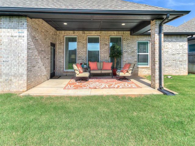 15717 Capri Lane, Edmond, OK 73013