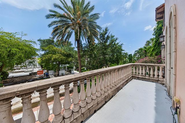 31 SE 10th Avenue, Fort Lauderdale, FL 33301