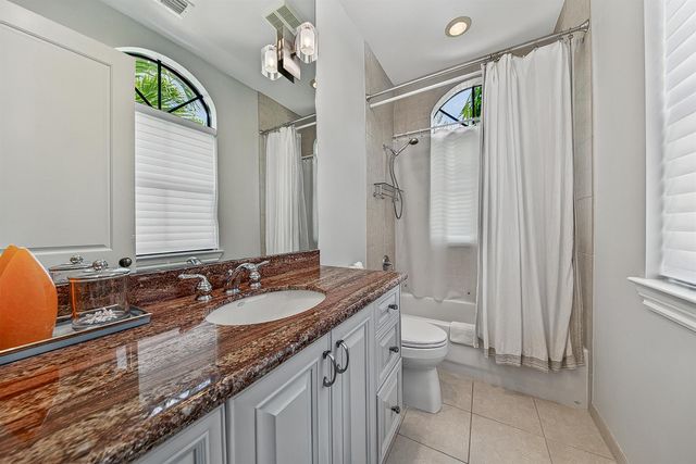 31 SE 10th Avenue, Fort Lauderdale, FL 33301