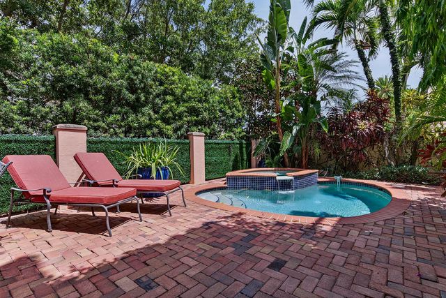 31 SE 10th Avenue, Fort Lauderdale, FL 33301