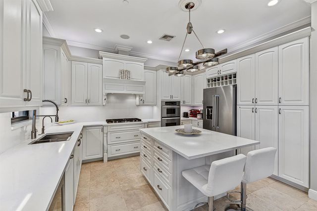 31 SE 10th Avenue, Fort Lauderdale, FL 33301