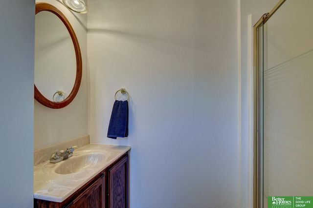 1774 S 9th Street, Omaha, NE 68108