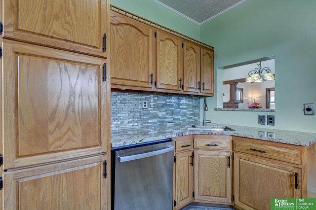 1774 S 9th Street, Omaha, NE 68108