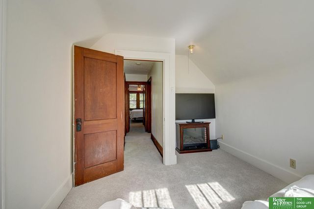1774 S 9th Street, Omaha, NE 68108