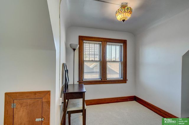 1774 S 9th Street, Omaha, NE 68108