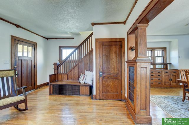 1774 S 9th Street, Omaha, NE 68108