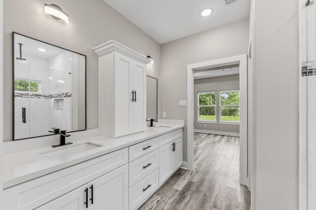 164 Braford, Onalaska, TX 77360