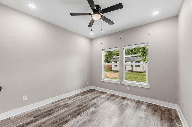 164 Braford, Onalaska, TX 77360