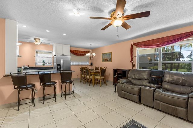 3 Vista Gardens Trail 106, Vero Beach, FL 32962