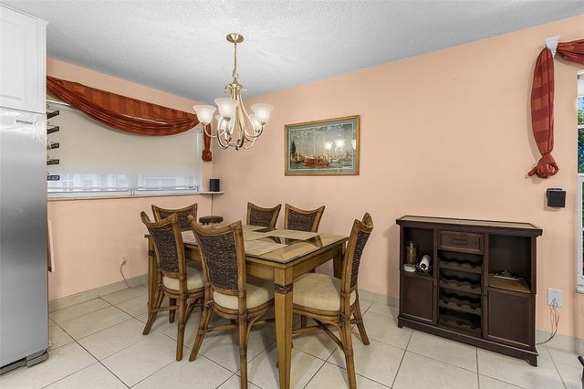 3 Vista Gardens Trail 106, Vero Beach, FL 32962