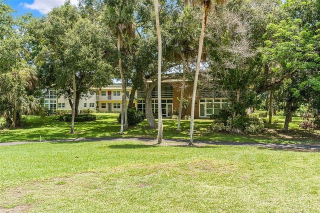 3 Vista Gardens Trail 106, Vero Beach, FL 32962