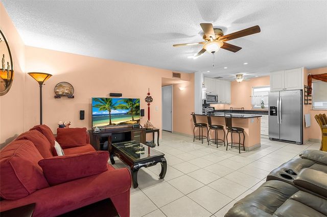 3 Vista Gardens Trail 106, Vero Beach, FL 32962