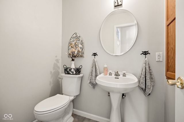 1005 Morse Landing Drive, Cicero, IN 46034