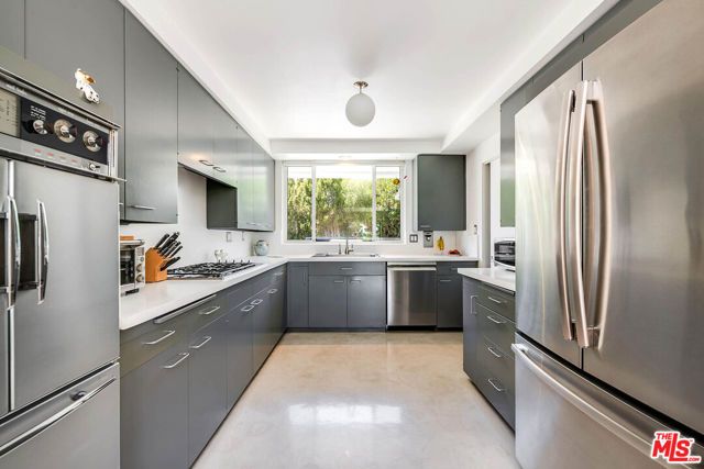 1331 Casiano Road, Los Angeles, CA 90049