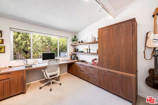 1331 Casiano Road, Los Angeles, CA 90049