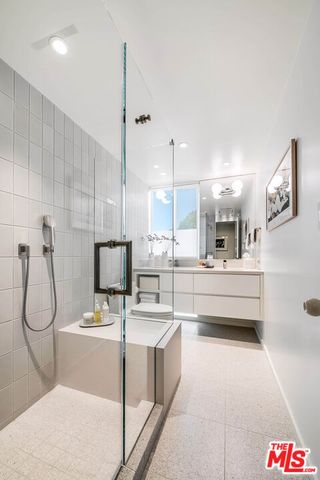 1331 Casiano Road, Los Angeles, CA 90049