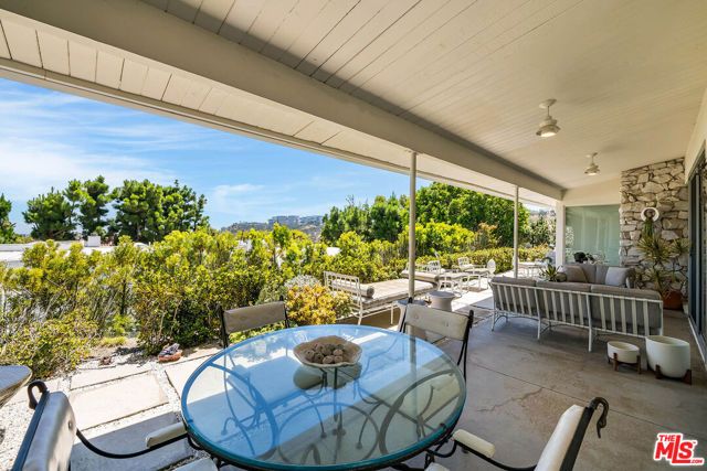 1331 Casiano Road, Los Angeles, CA 90049