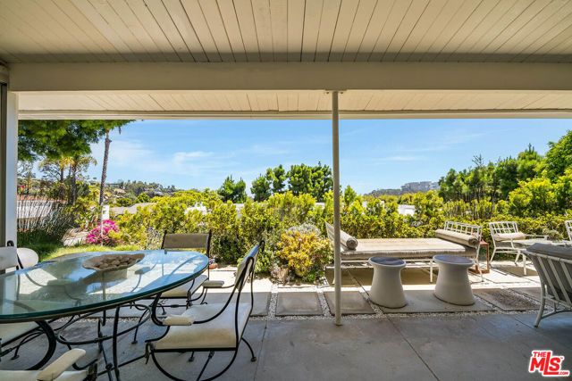 1331 Casiano Road, Los Angeles, CA 90049