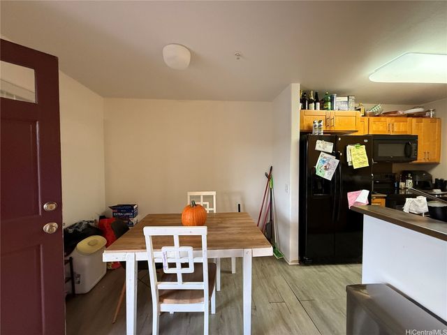 91-1013 Kamaaha Avenue 302, Kapolei, HI 96707