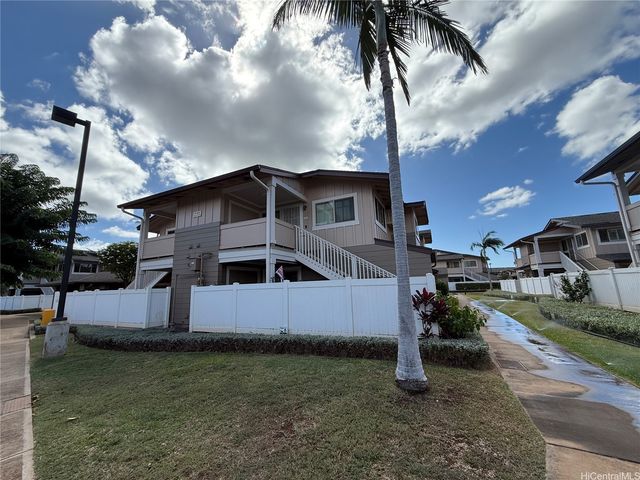 91-1013 Kamaaha Avenue 302, Kapolei, HI 96707
