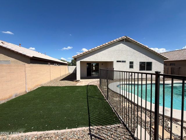 5910 N 78TH Drive, Glendale, AZ 85303