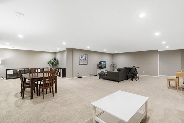 14728 River Hills Parkway, Dayton, MN 55327