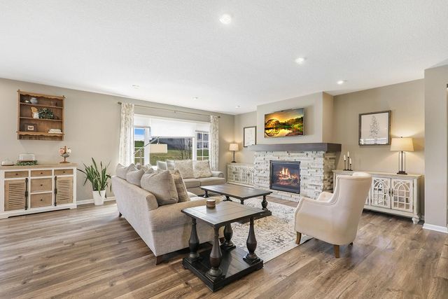 14728 River Hills Parkway, Dayton, MN 55327