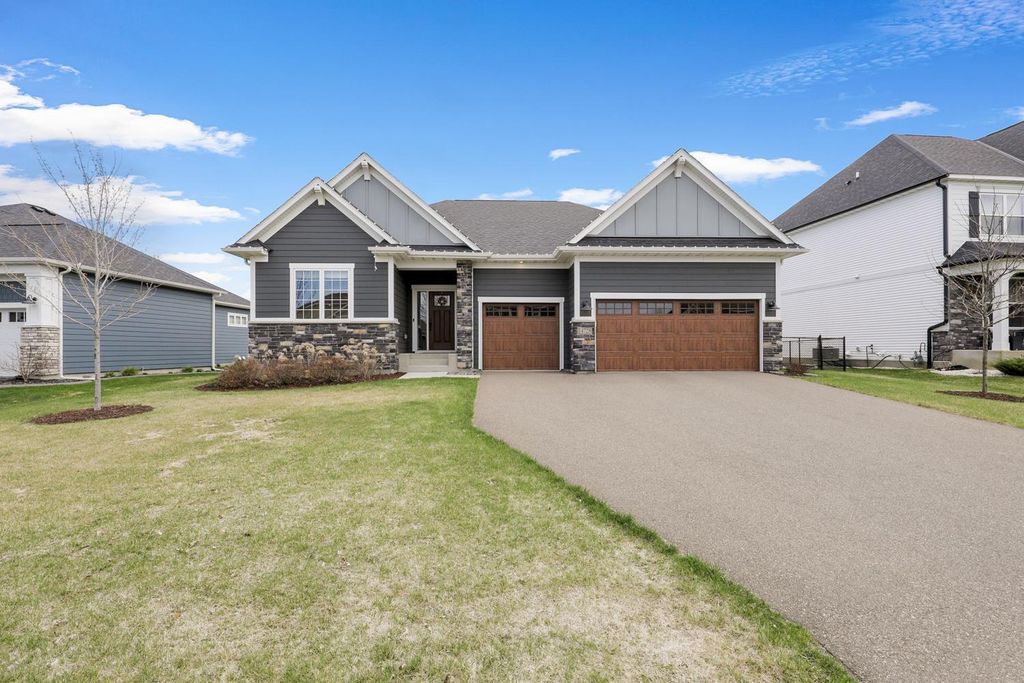 14728 River Hills Parkway, Dayton, MN 55327