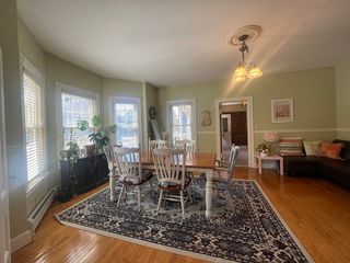 27 Holton 1, Medford, MA 02155