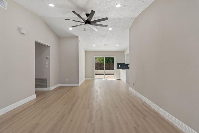 5522 PENTAIL CIRCLE, Tampa, FL 33625