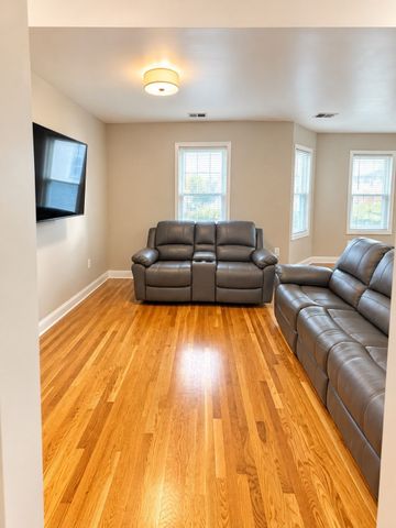 23 Trident 1, Winthrop, MA 02152