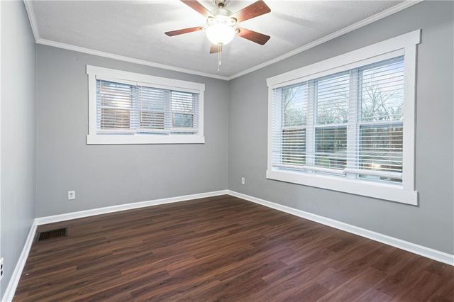 141 Fairview Drive, Fairburn, GA 30213