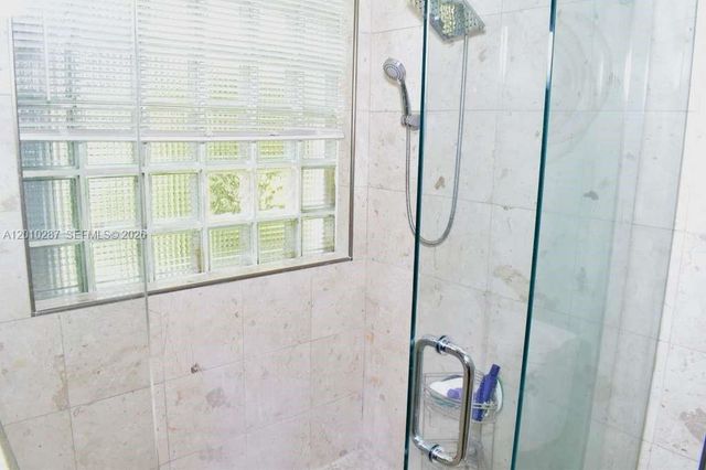 1231 SW 102nd Ave, Pembroke Pines, FL 33025