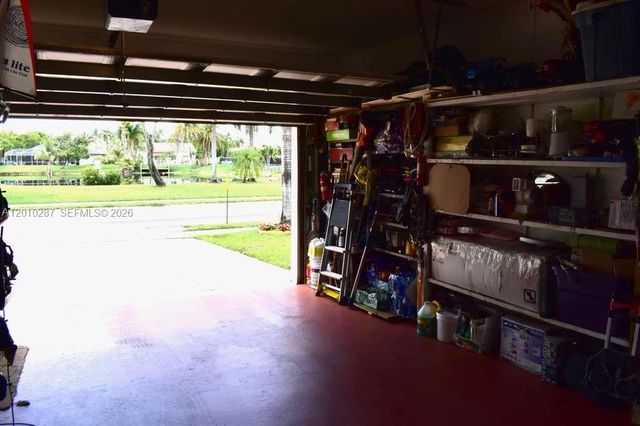 1231 SW 102nd Ave, Pembroke Pines, FL 33025