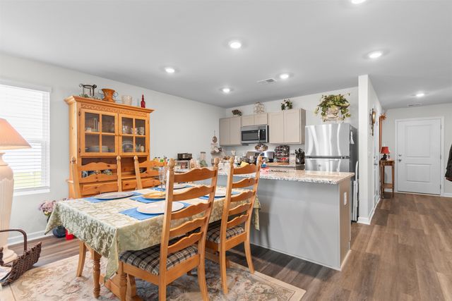 32 Cape Point Dr., Conway, SC 29527