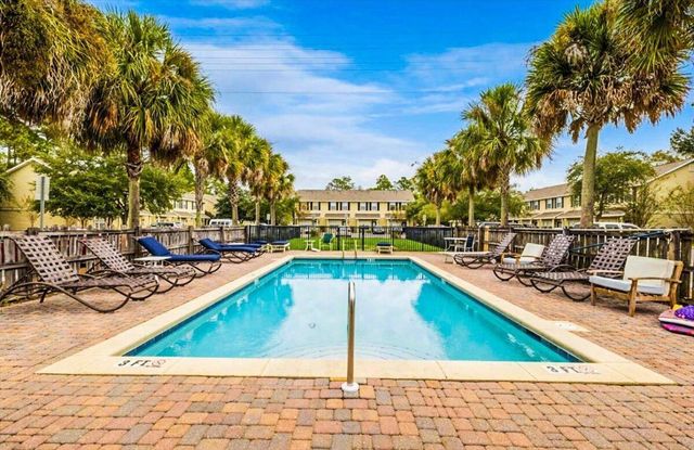 15284 331 Business Highway UNIT 12A, Freeport, FL 32439