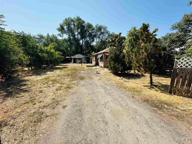 1250 SE 13th Ave, Ontario, OR 97914
