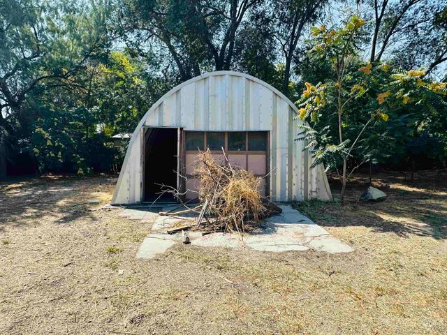 1250 SE 13th Ave, Ontario, OR 97914