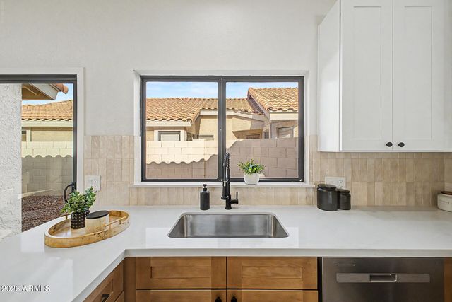 9751 W MCRAE Way, Peoria, AZ 85382