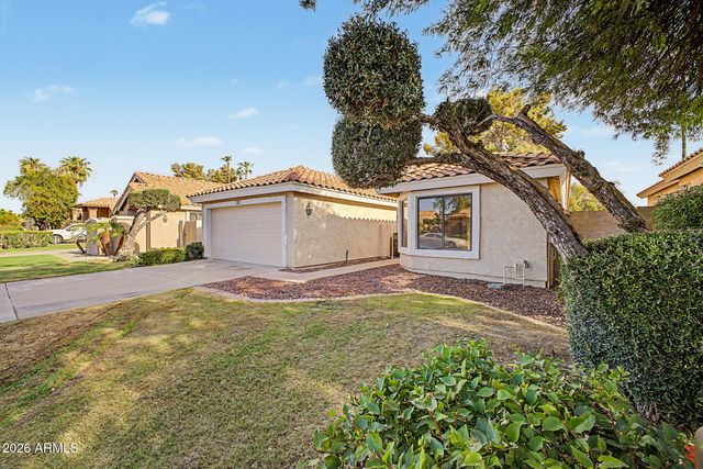 9751 W MCRAE Way, Peoria, AZ 85382