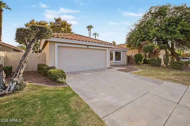 9751 W MCRAE Way, Peoria, AZ 85382