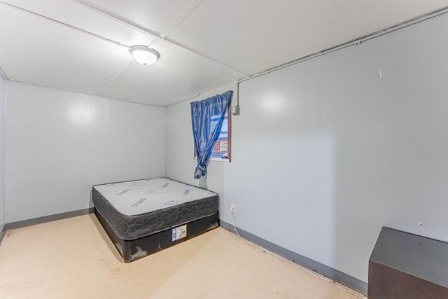 1951 S Central Avenue, Cicero, IL 60804