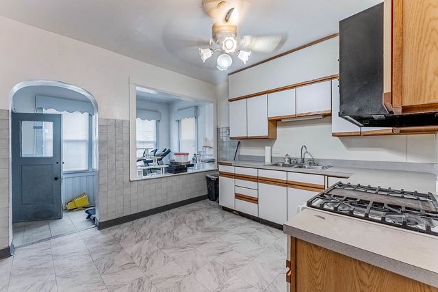 1951 S Central Avenue, Cicero, IL 60804