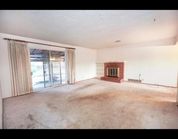 2244 S Church Street, Visalia, CA 93277